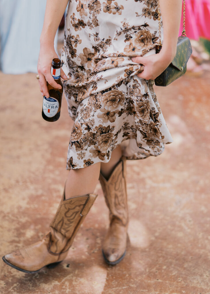 Texas Hill Country wedding cocktail hour