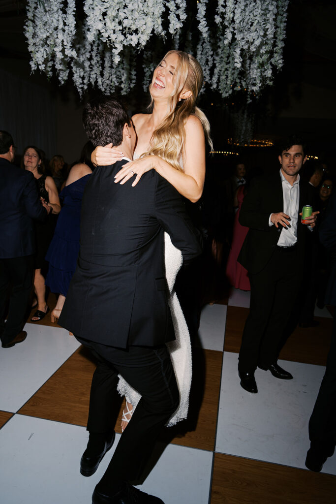 Austin wedding captured on 35mm film by @kapplephotography