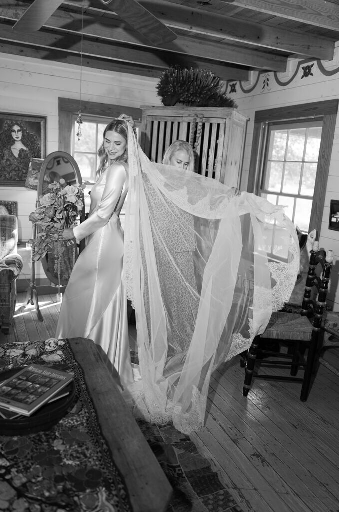 Vibrant Round Top wedding at Rancho Pillow in Texas