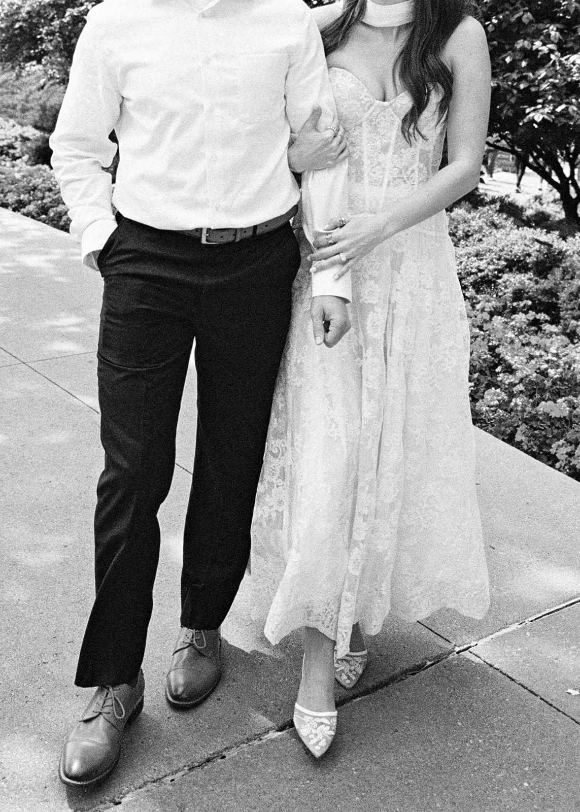 Dallas Arboretum film engagement photos with spring flowers and golden sunshine