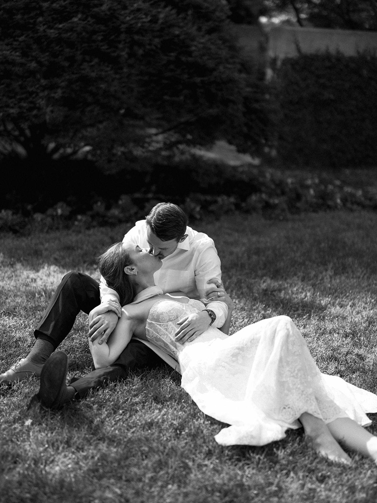 Sunny Dallas Arboretum engagement photos with dreamy film tones and flowers