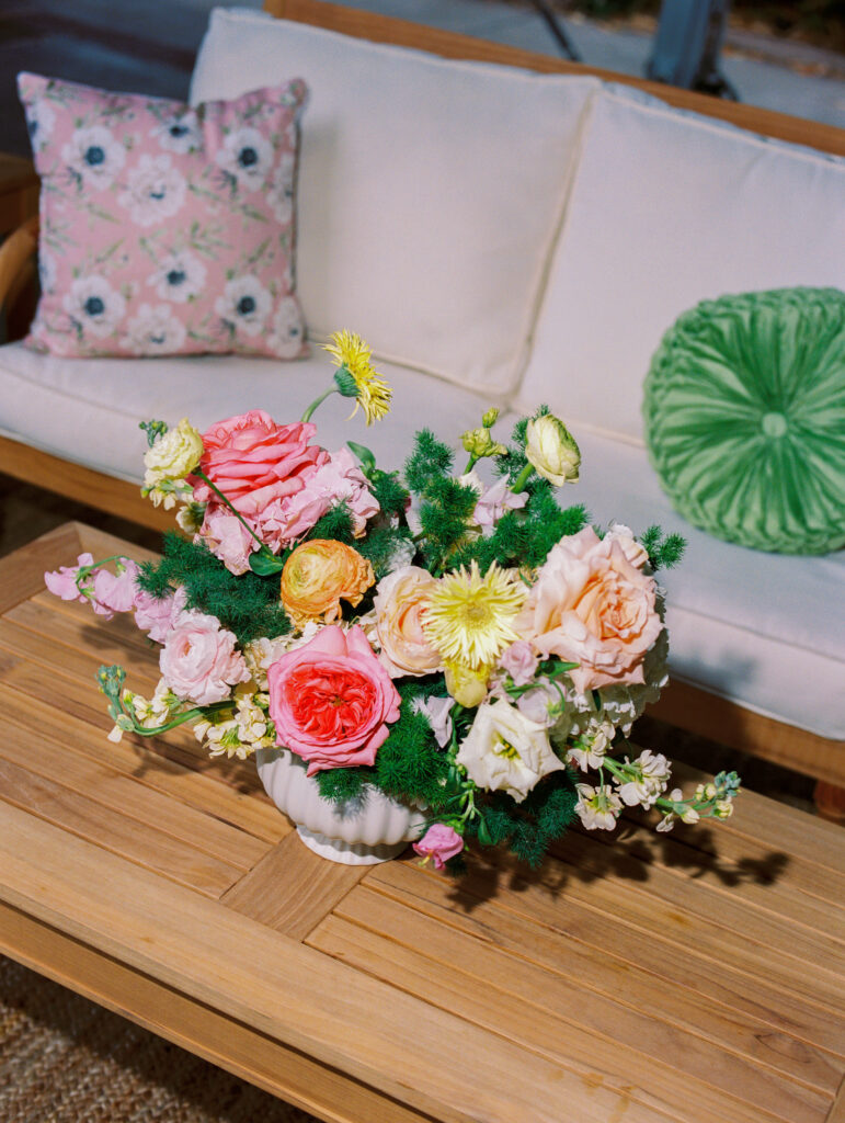 Colorful wedding at the Fort Worth Zoo with elegant floral design
