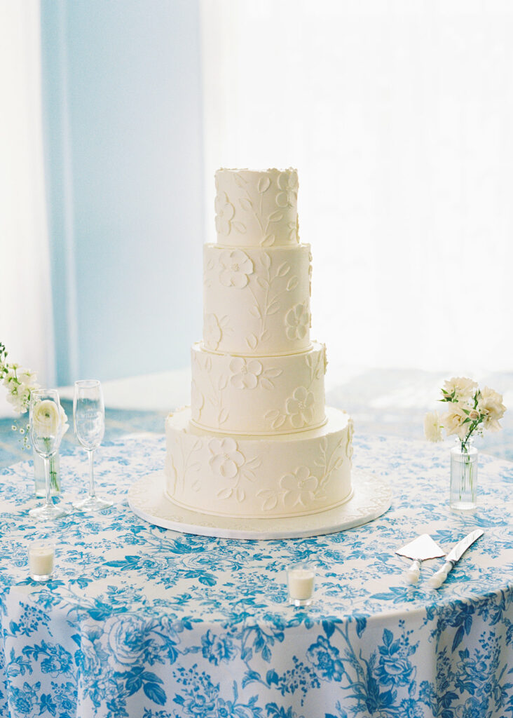 Luxury wedding at the Grand Galvez in Galveston, Texas captured with timeless photography, elegant details, and beautiful coastal charm